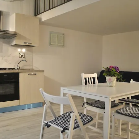 Smart Central Apartments San Gregorio Napels Buitenkant foto